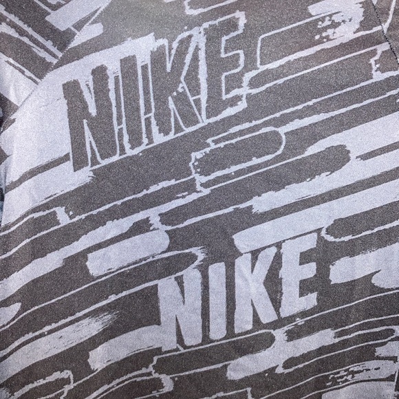 Nike Sweatshirt - Picture 5 of 5